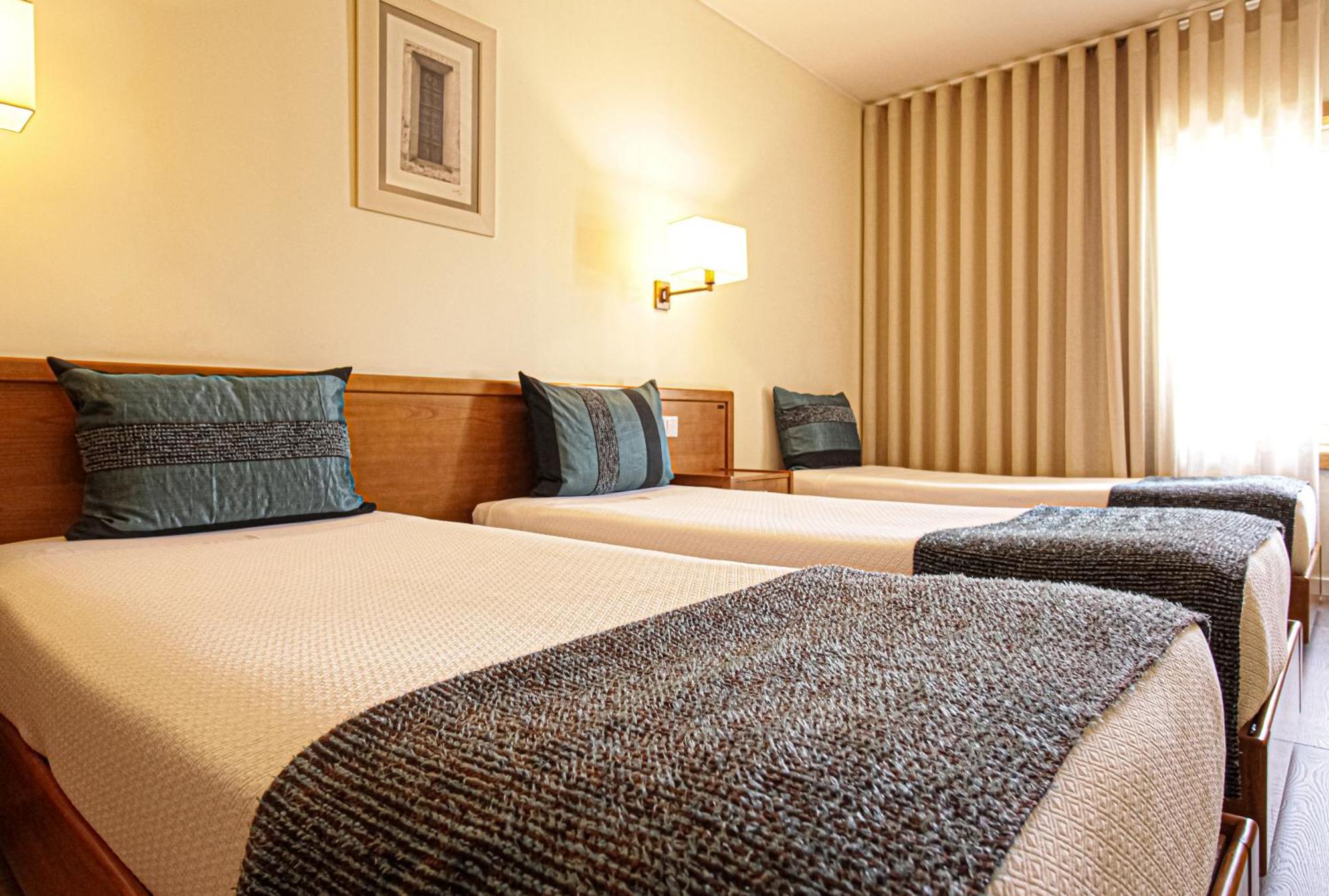 Hotel Dos Loios Санта-Мария-да Фейра Экстерьер фото